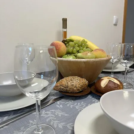 Ly Deluxe Apartment
